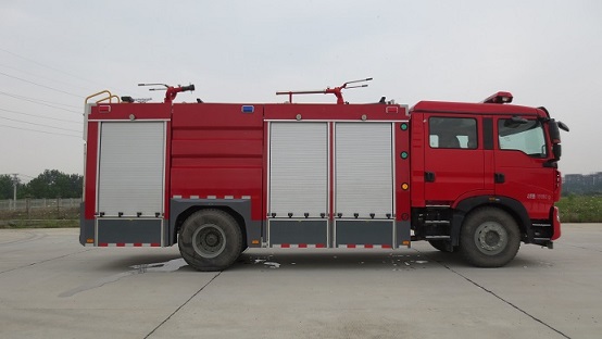 干粉消防車(chē)