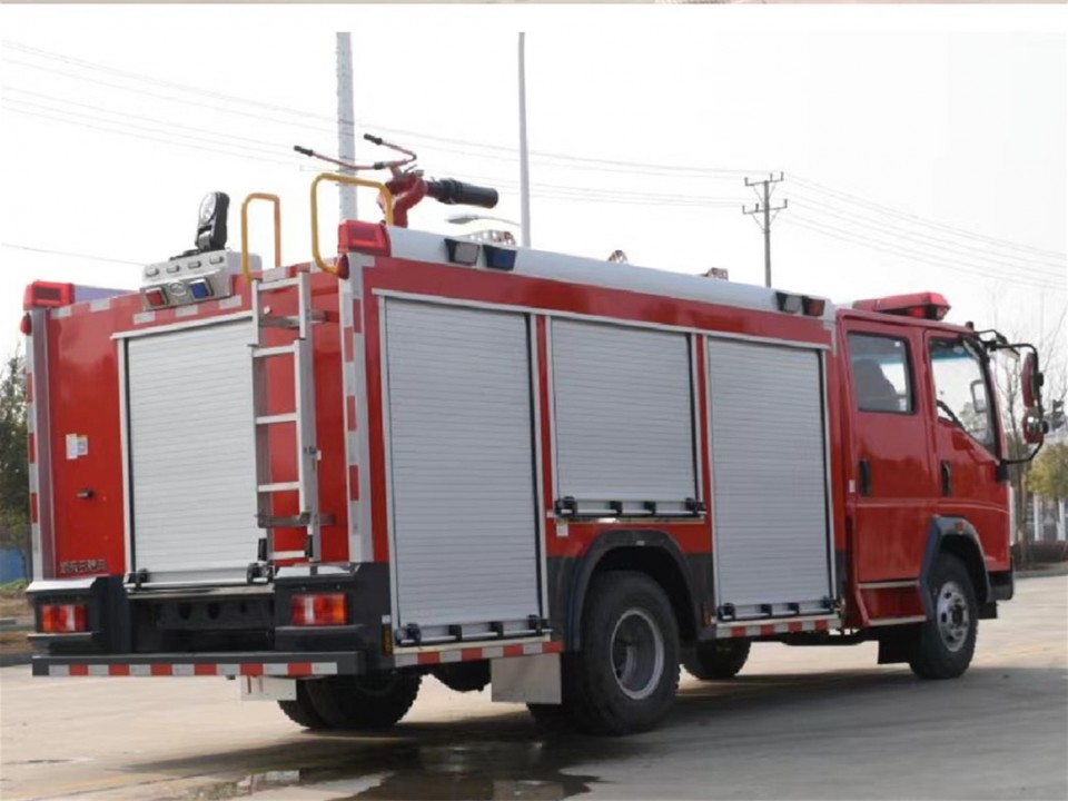 豪沃輕型水罐消防車（4.5噸）圖片